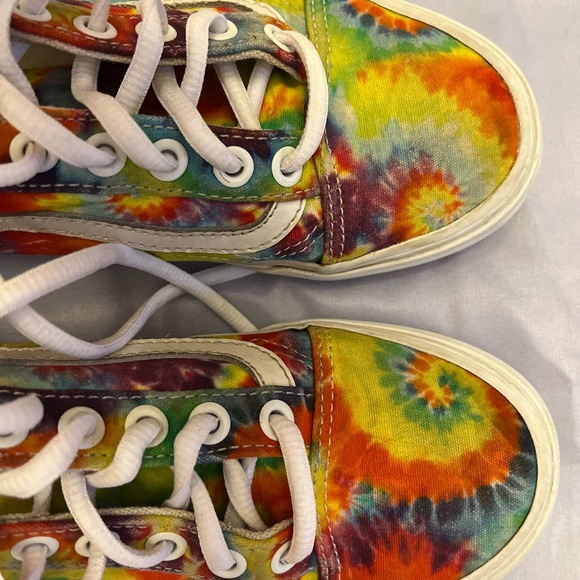 Vans unisex classic custom tie dyed sneakers. Great Women’s 6.5 Men’s 5.0 - Picture 7 of 15